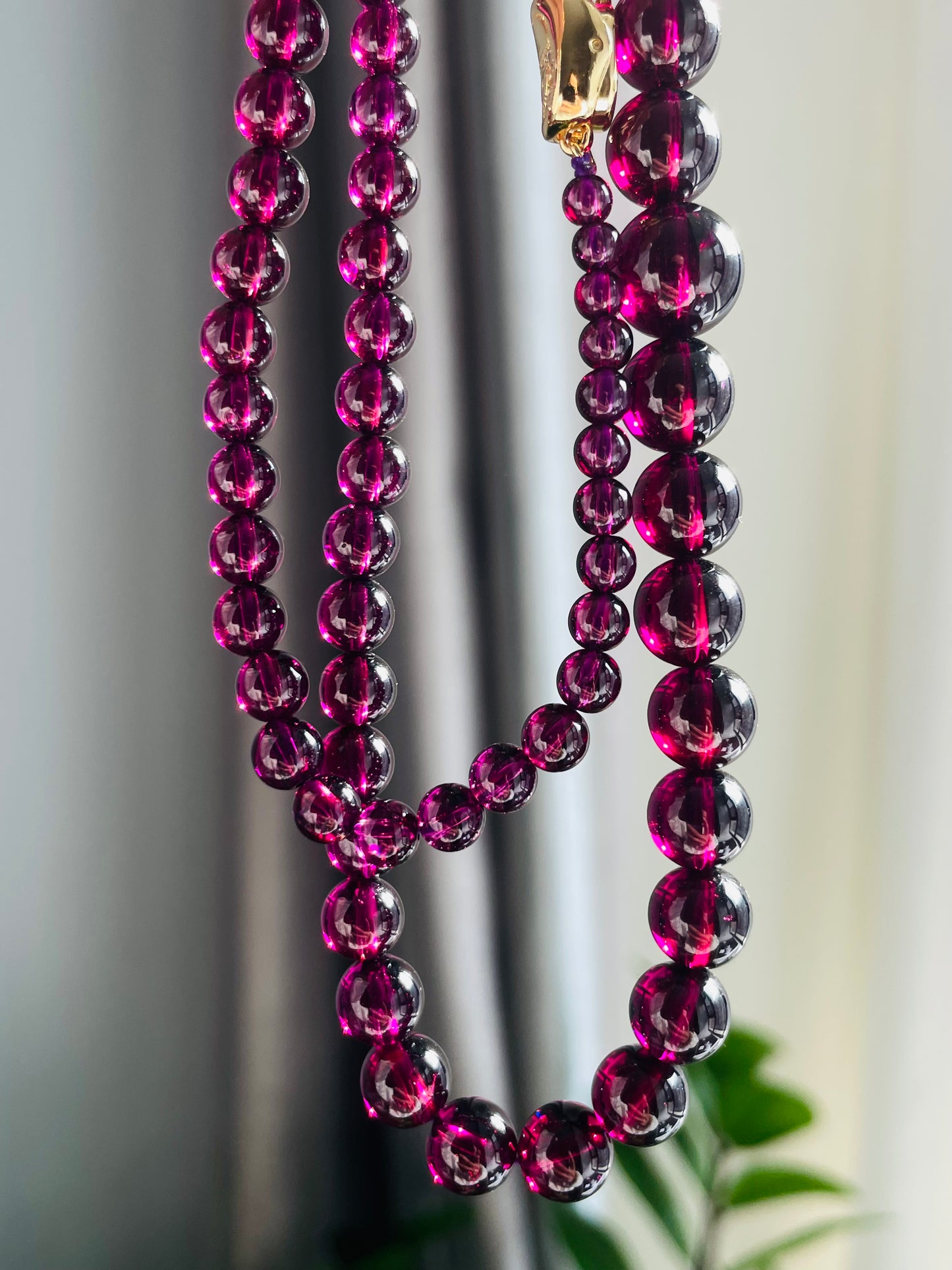 Collection purple garnet necklace 3.9-10.6mm with s925 clasp