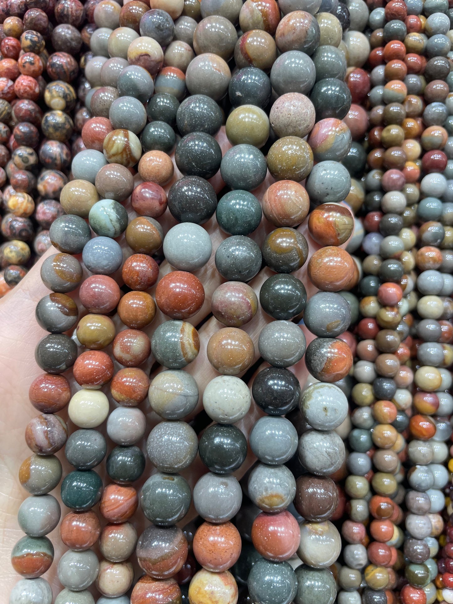 natural polychrome strand