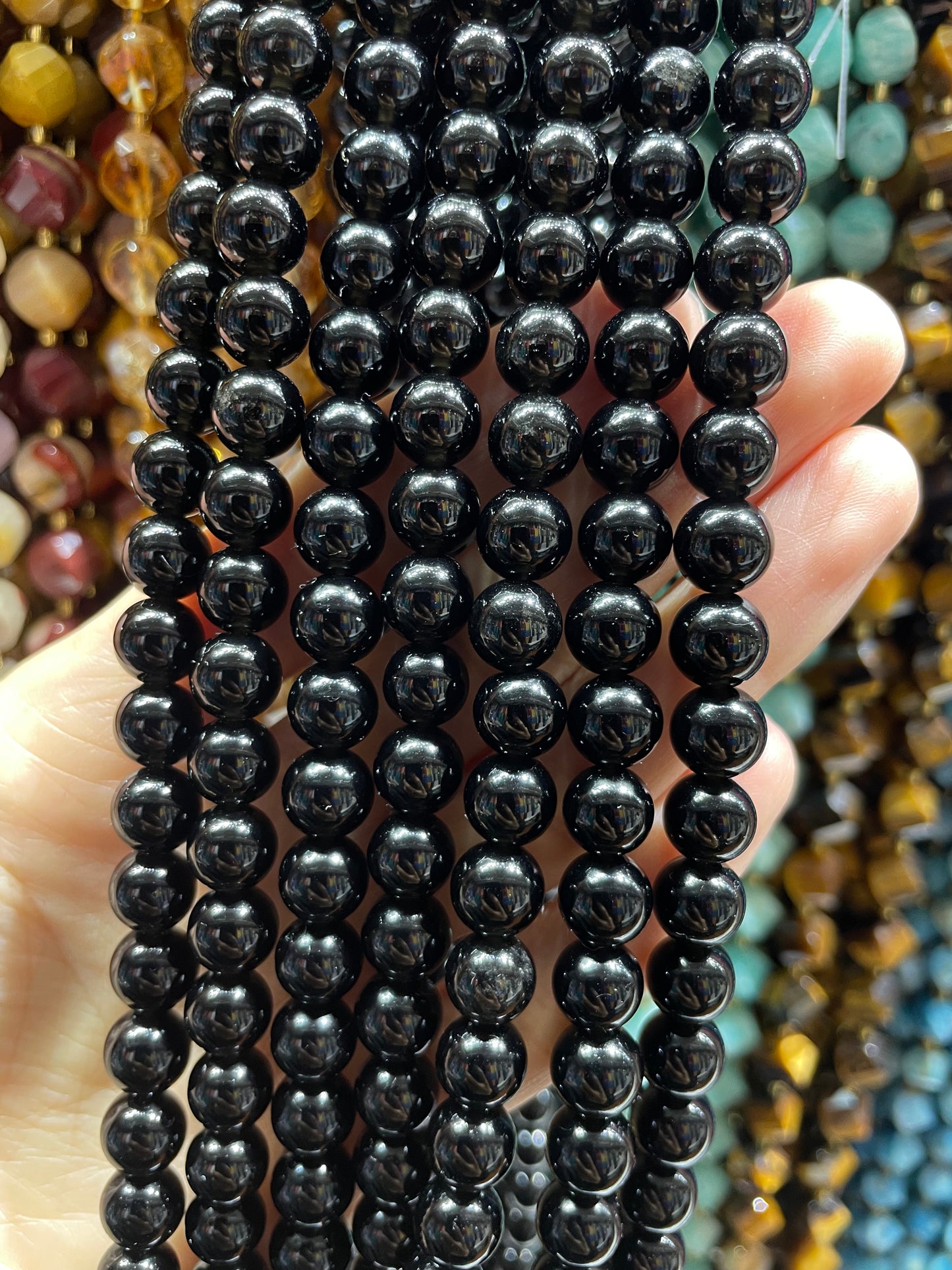 black obsidian strand