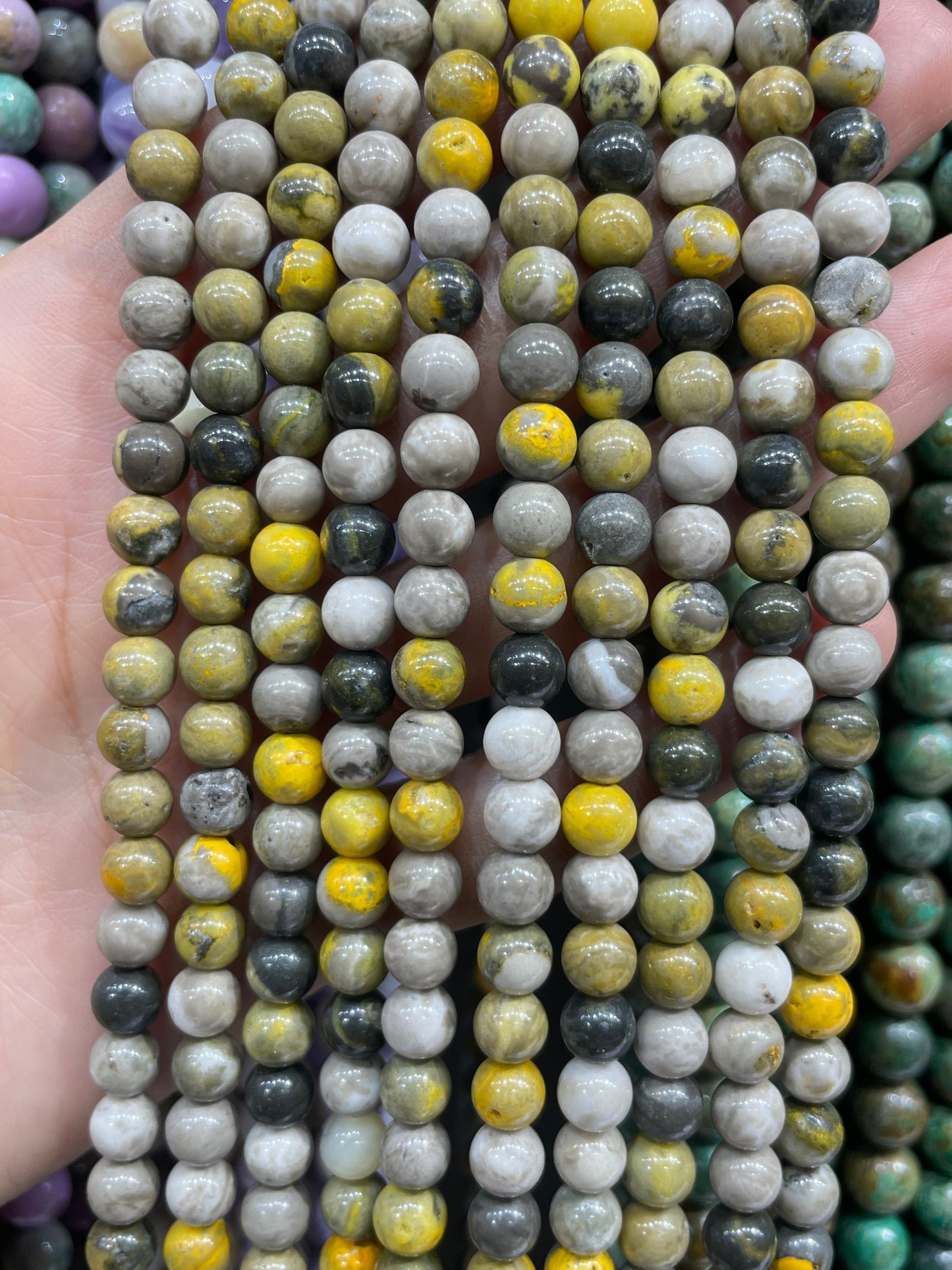 bumble bee strand 6mm