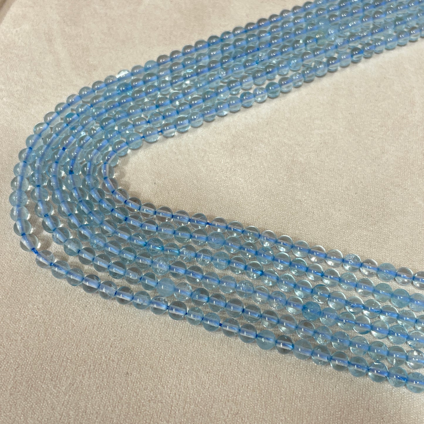 blue topaz strands 4mm