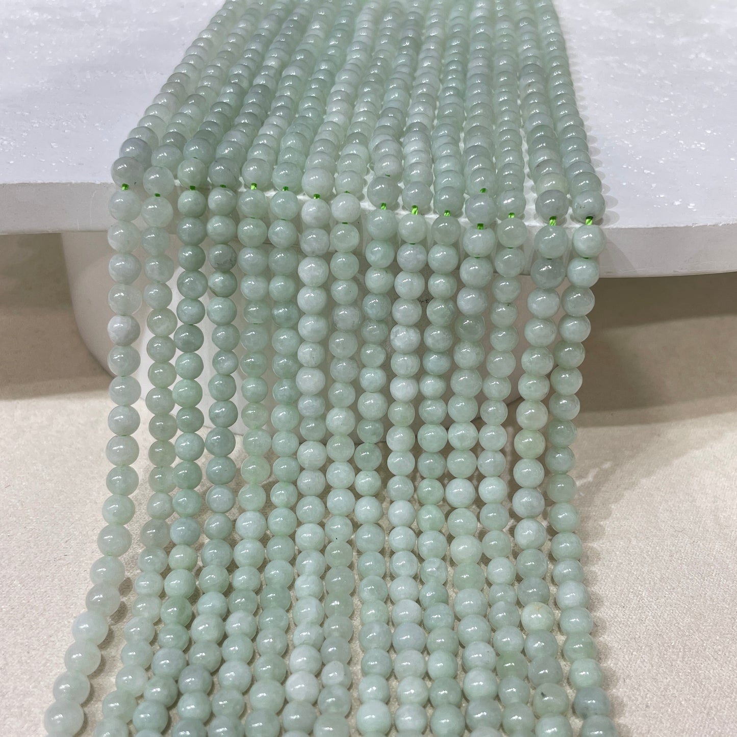 jade strands 4mm