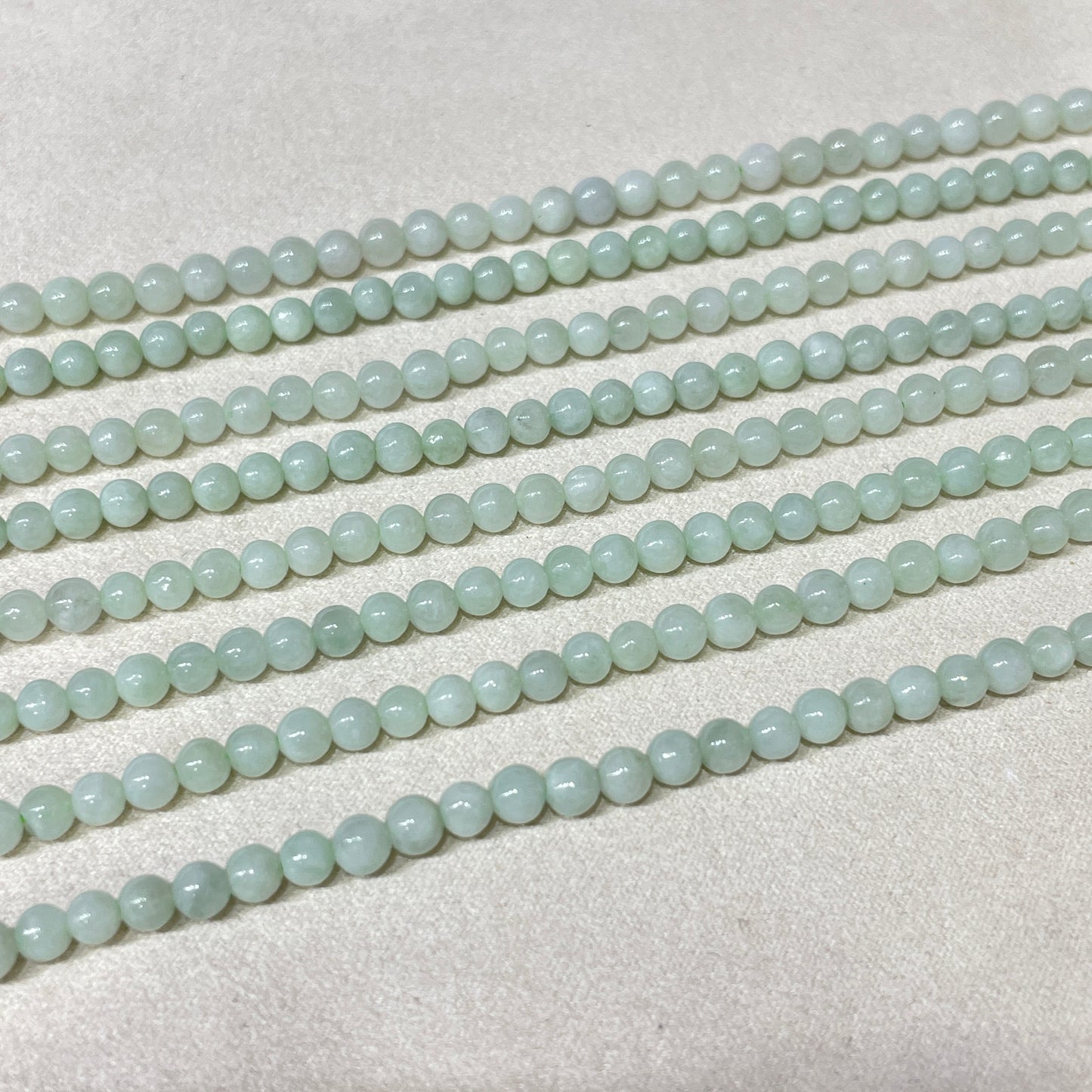 jade strands 4mm