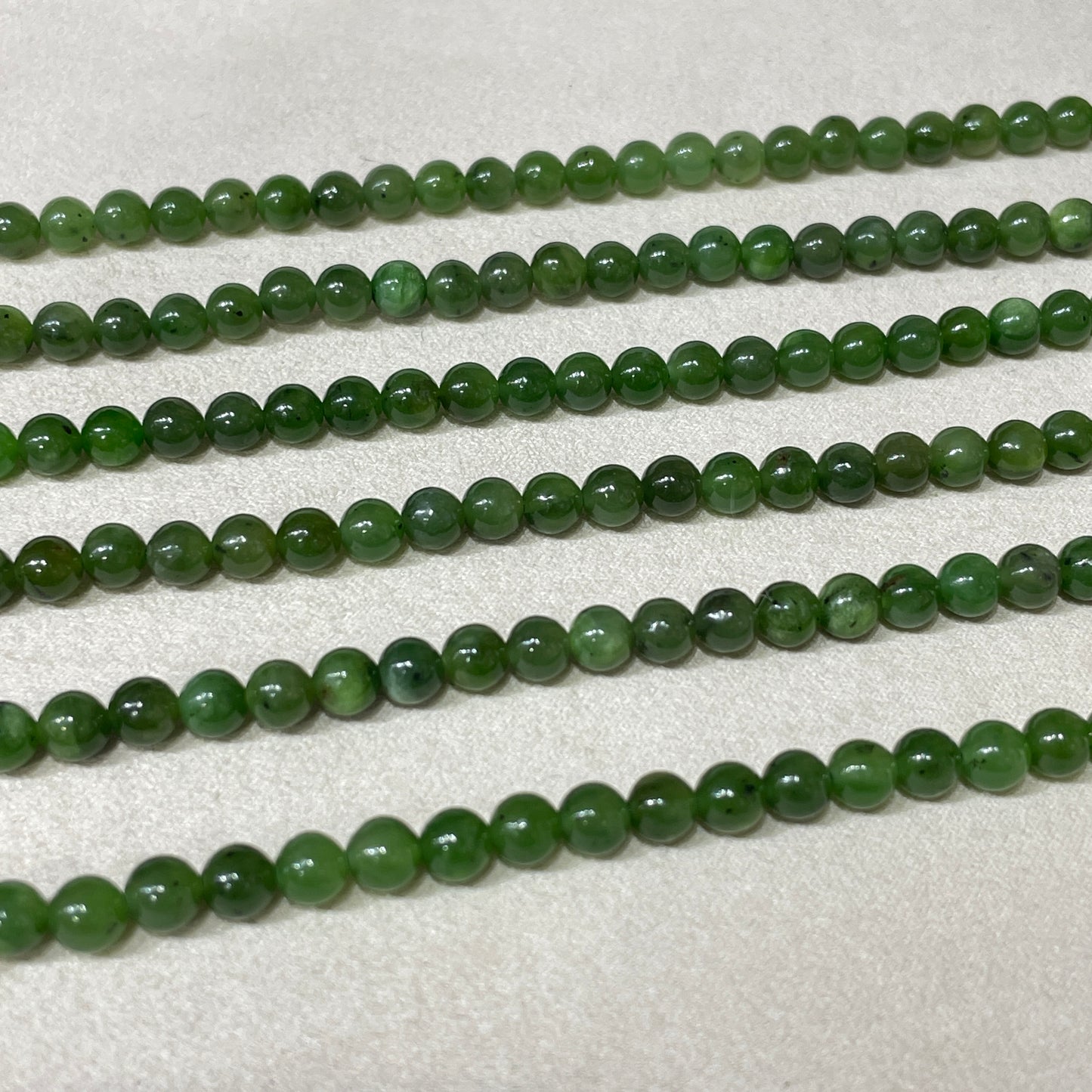 jade strands 10mm