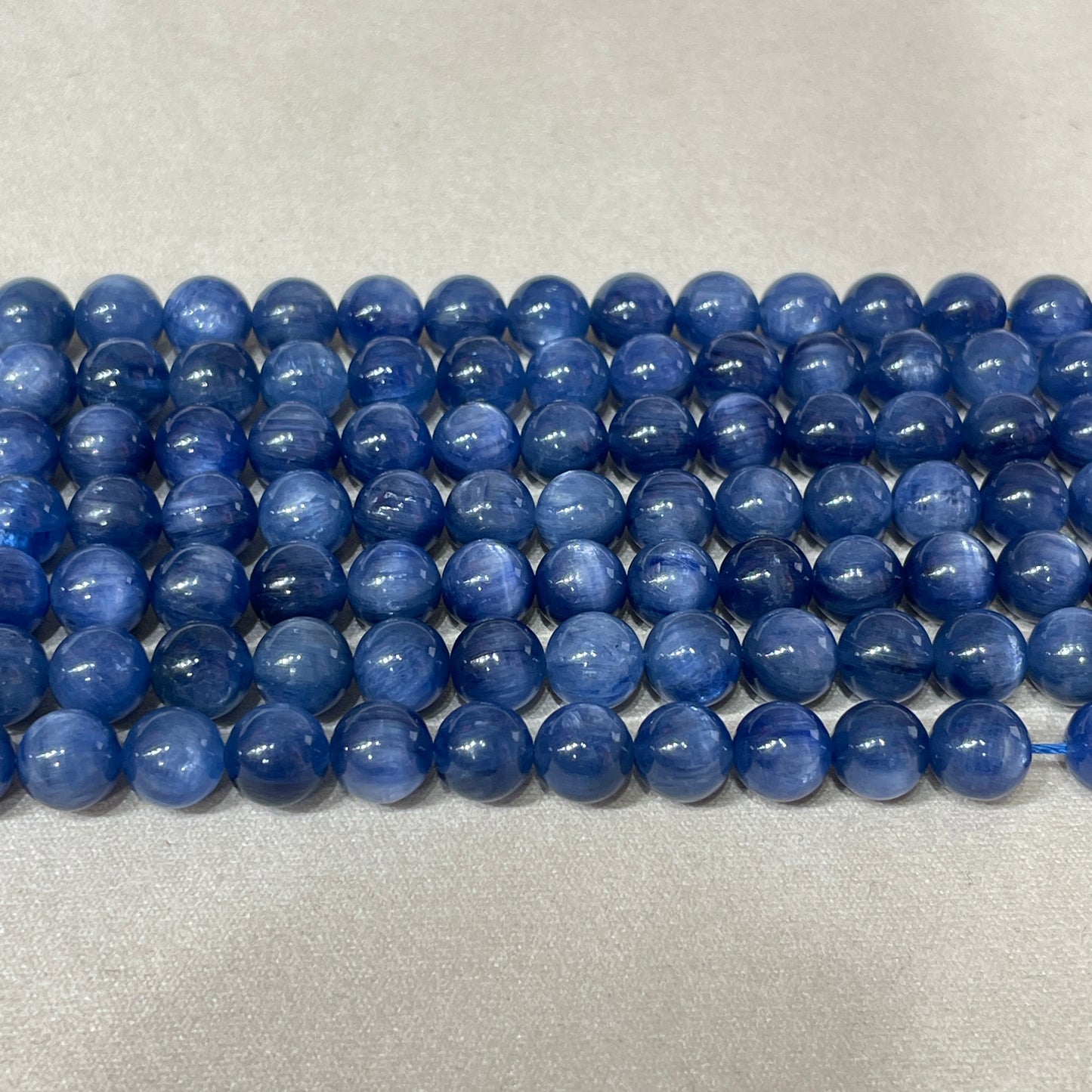kyanite strands 8mm