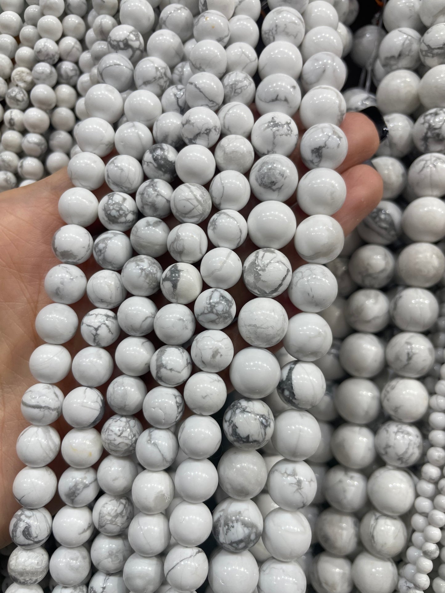 natural howlite strand