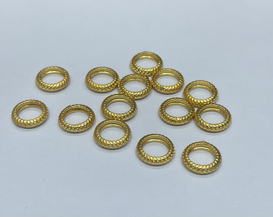 twisted alloy ring spacer