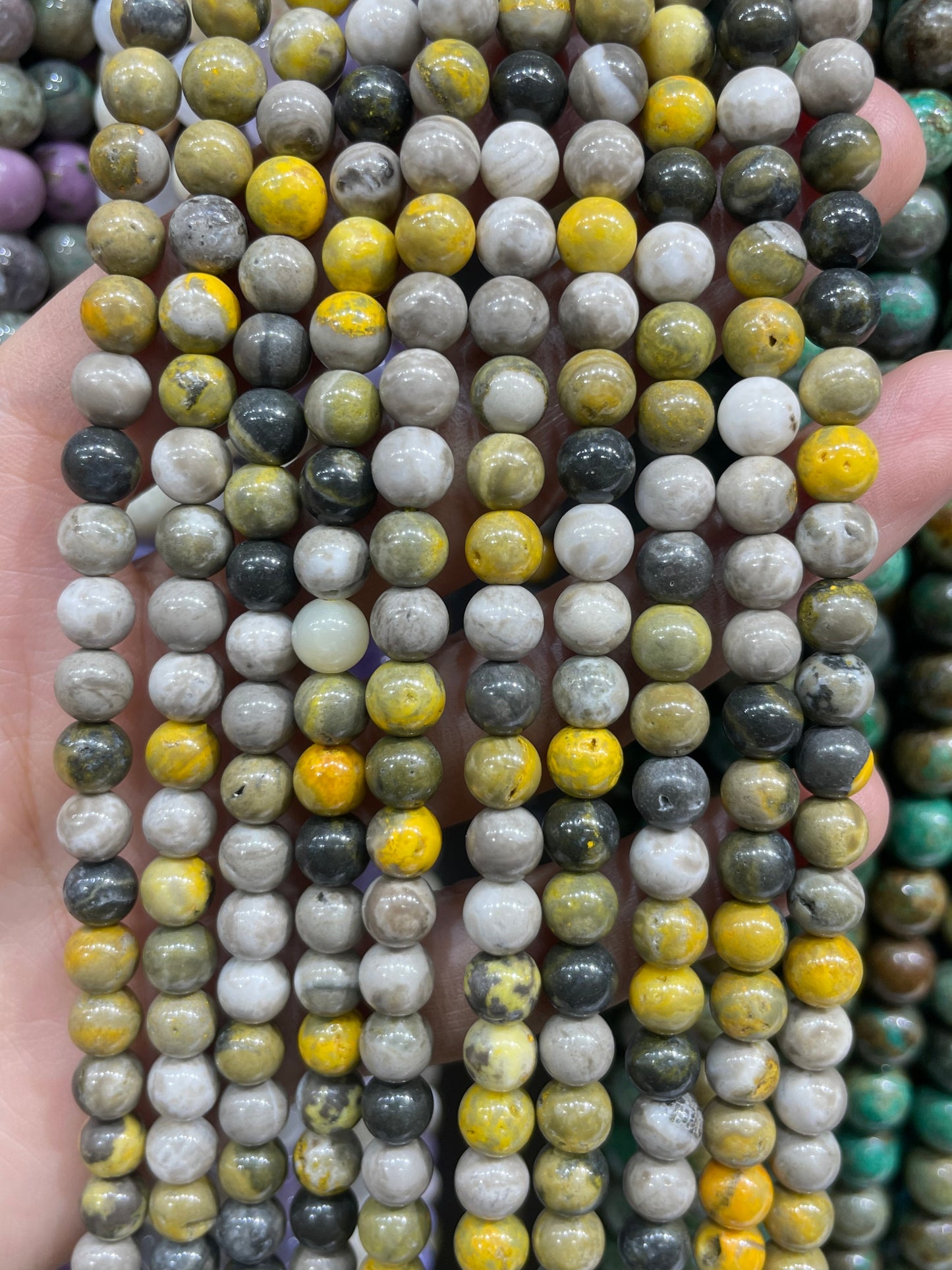 bumble bee strand 6mm