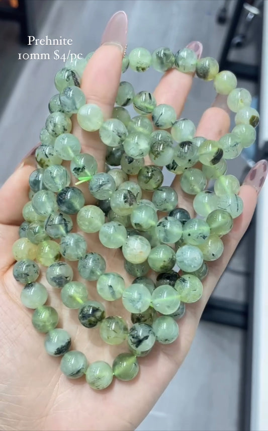 prehnite bracelet