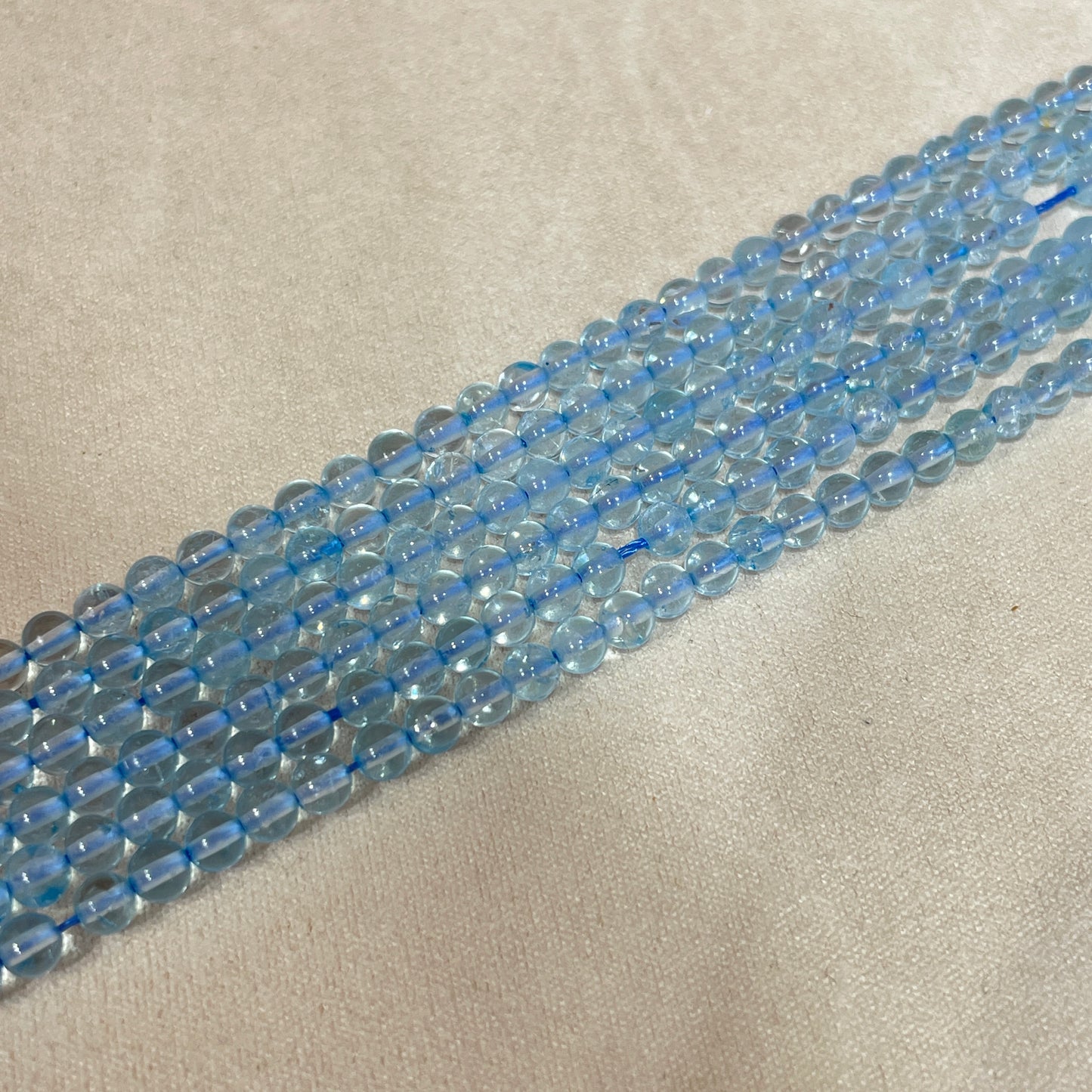 blue topaz strands 4mm