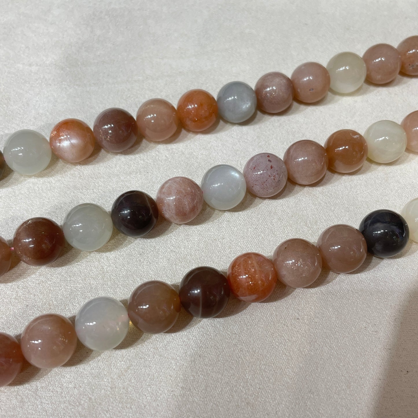 silk moonstone strands 10mm