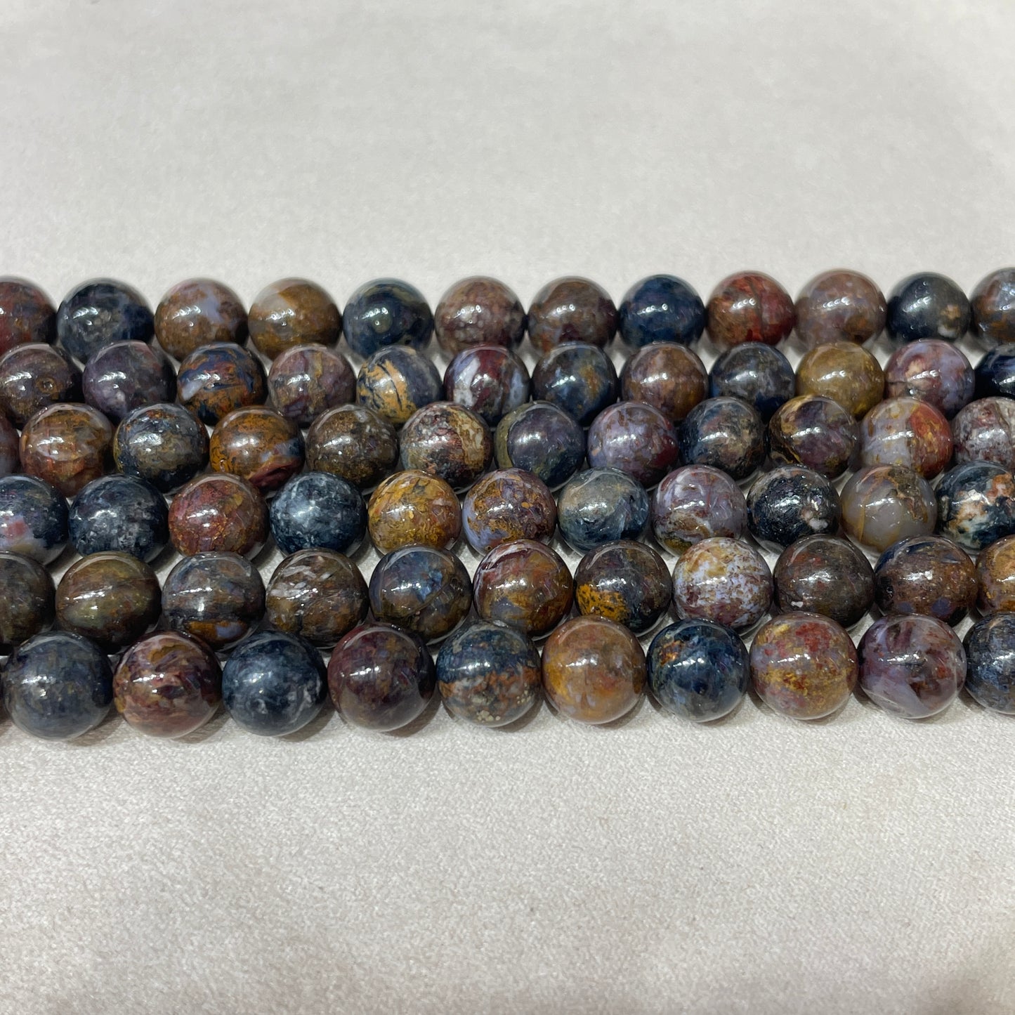 petersite  strands 10mm