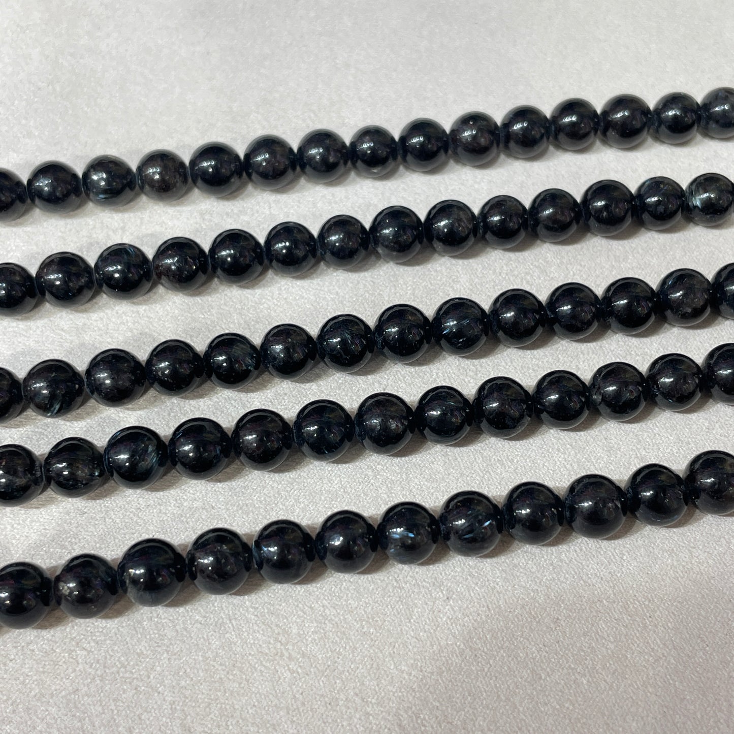 glaucophane strands 8mm