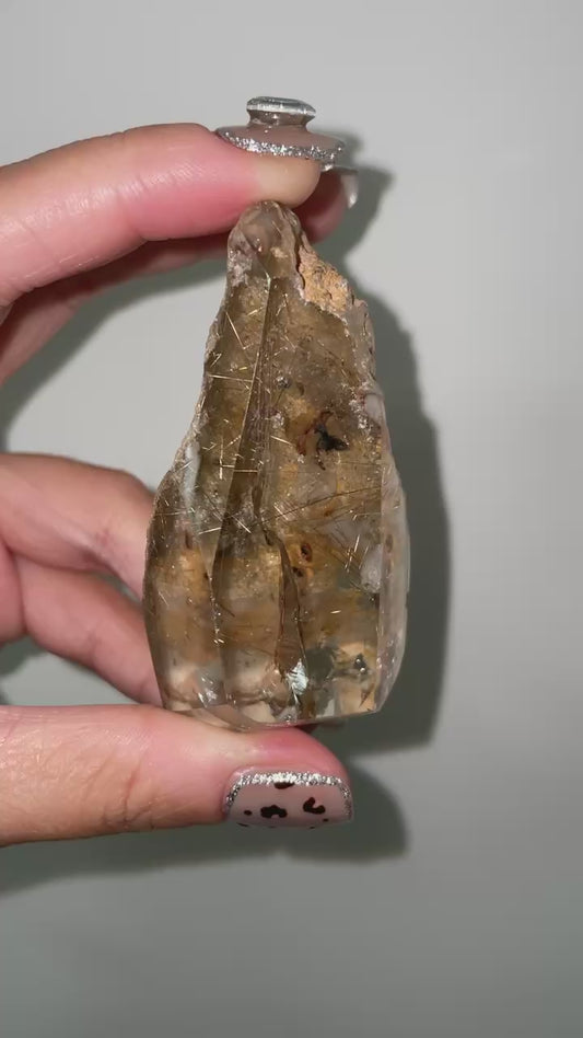 Golden rutile free form
