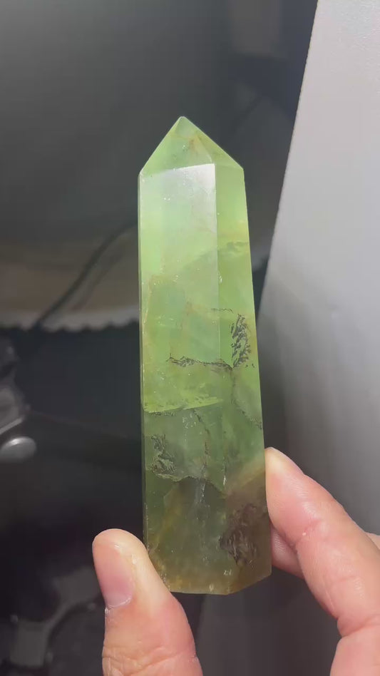 fluorite with dendritic